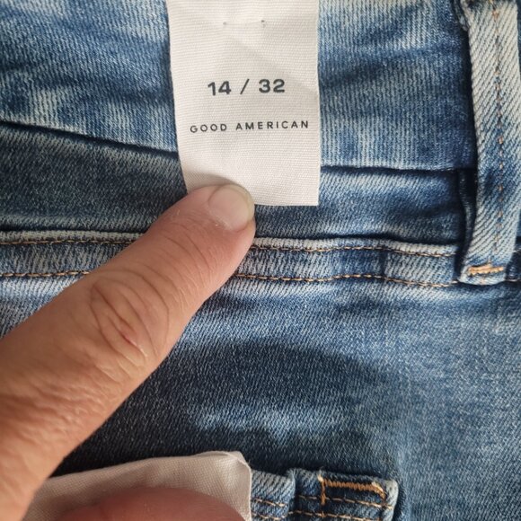 NEW GOOD AMERICAN Good Legs Skinny Jeans Indigo Blue Frayed Ankle Size 14 32/29 - Picture 4 of 8